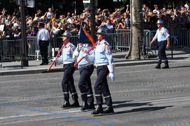 14 juillet parade militaire,défilé militaire 14 juillet,bastille day 14 july,14 juillet 2009,Francee army,French army,french army parade,french army parade 14 july